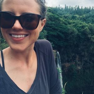 Meet your Posher, Valarie